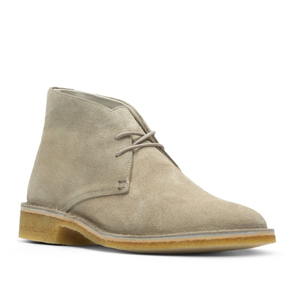 clarks friya desert boot